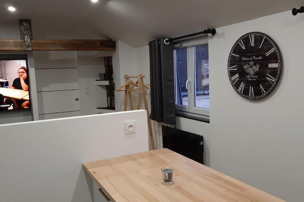 Studio Chaleureux En Hyper Centre Charleville-Mézières Dış mekan fotoğraf
